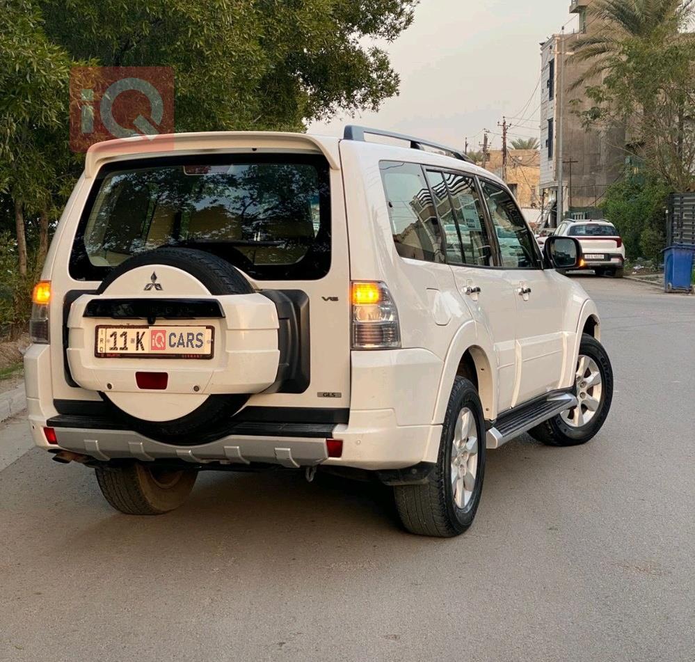 ميتسوبيشي باجيرو